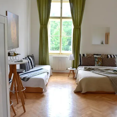 Wellness Florenc Apartment *